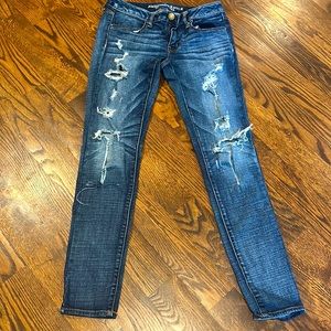 American Eagle ripped jegging. Size: 6